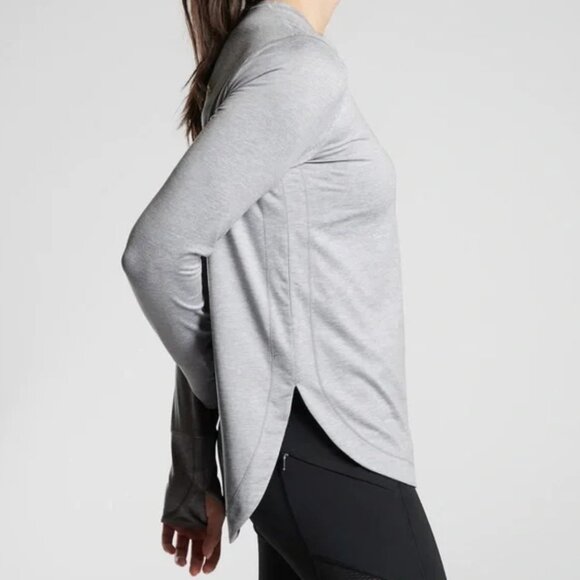 NWT | Athleta Uptempo Top | Norweigian Grey sz LG - Picture 1 of 7